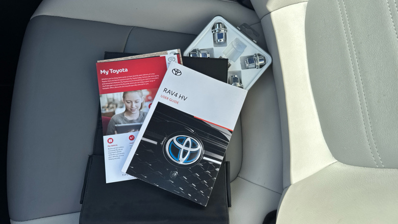 Toyota RAV4 2.5 VVT-i Hybrid Excel 5dr CVT 2WD Hybrid Estate